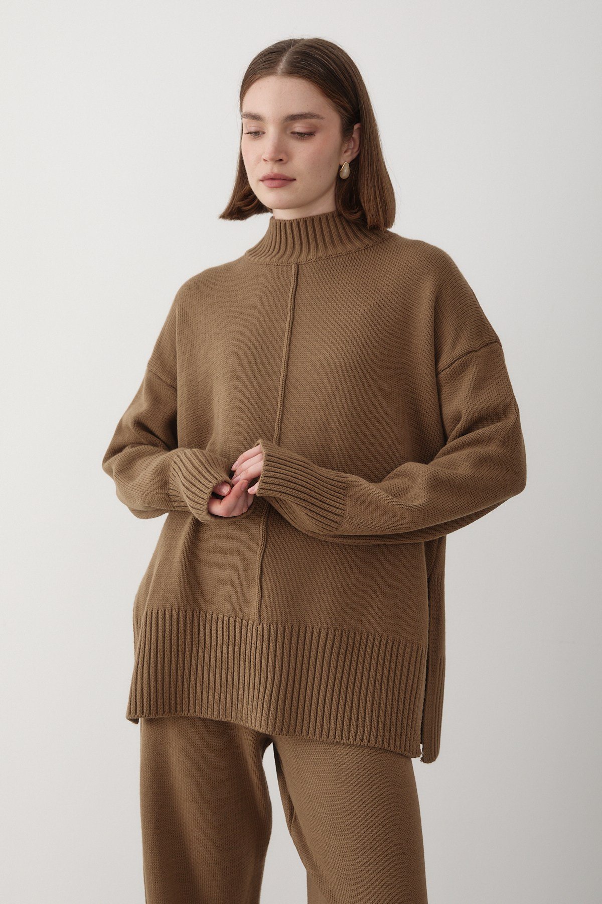 Kadın Vizon Oversize Balıkçı Yaka Triko Kazak & Beli Lastikli Pantolon Alt&Üst Takım