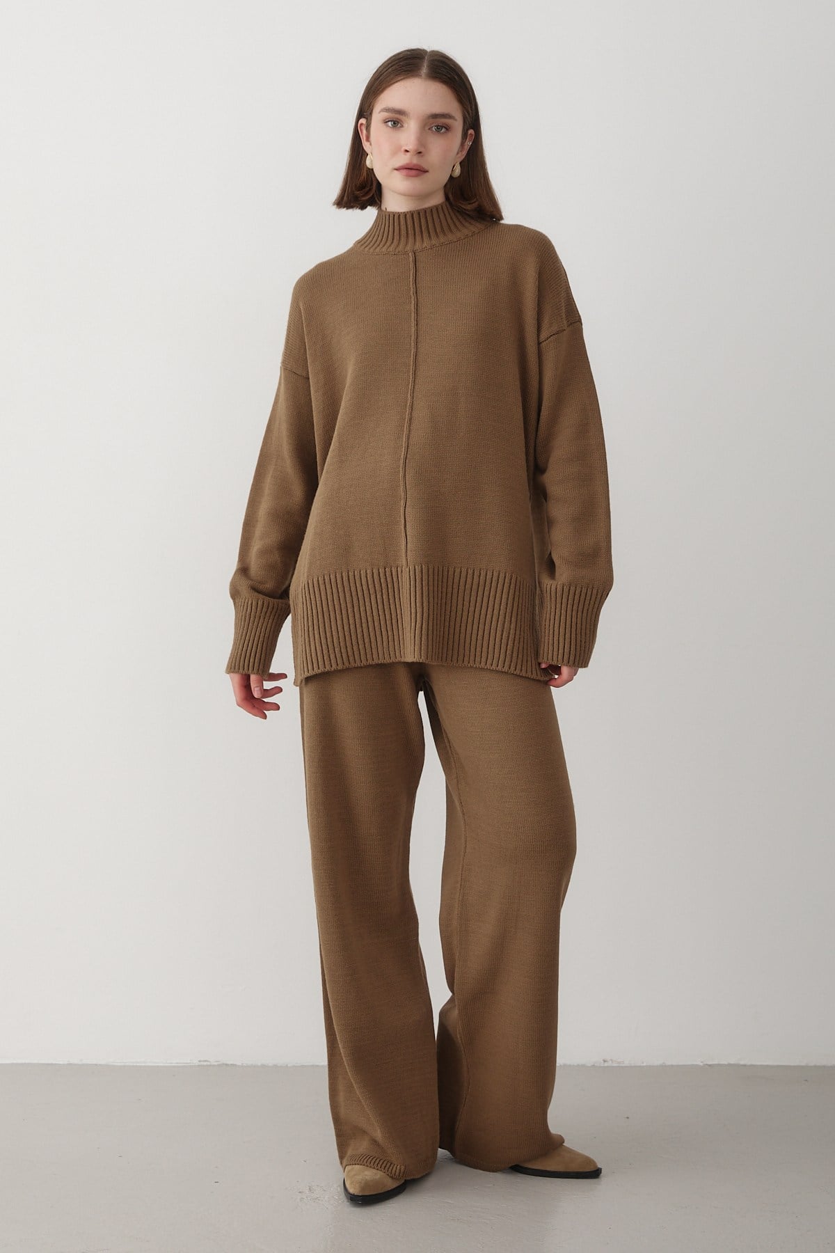 Kadın Vizon Oversize Balıkçı Yaka Triko Kazak & Beli Lastikli Pantolon Alt&Üst Takım