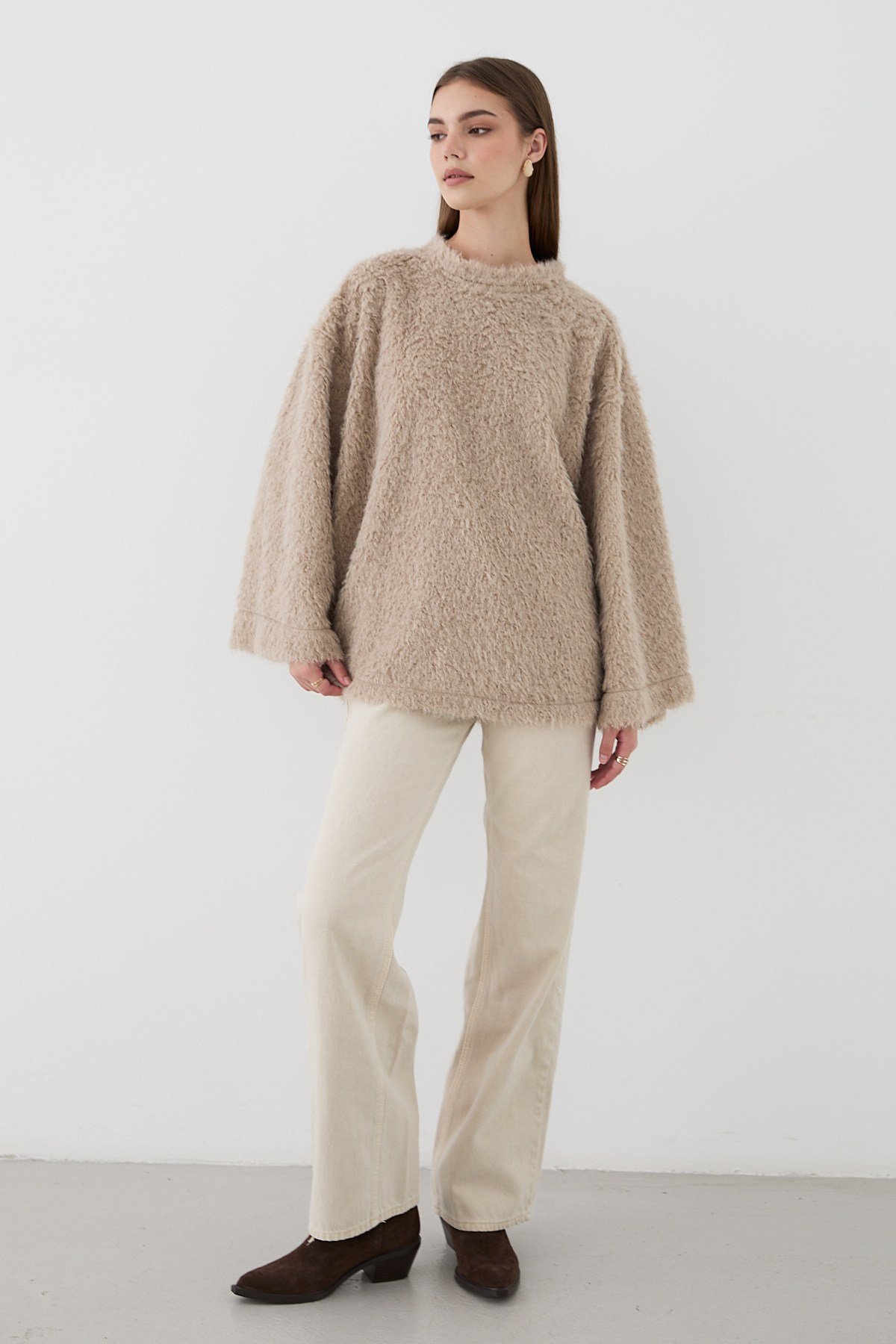 Kadın Vizon Oversize Peluş Kazak
