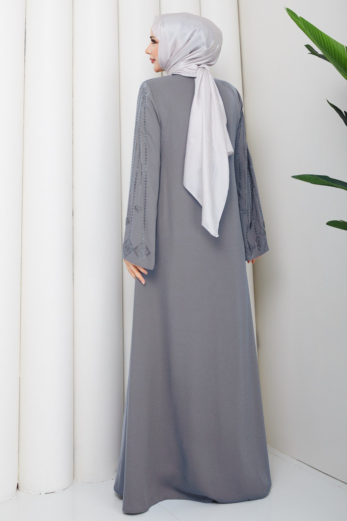 ABAYA DUBAİ İPEĞİ TAŞLI FERACE / Gri