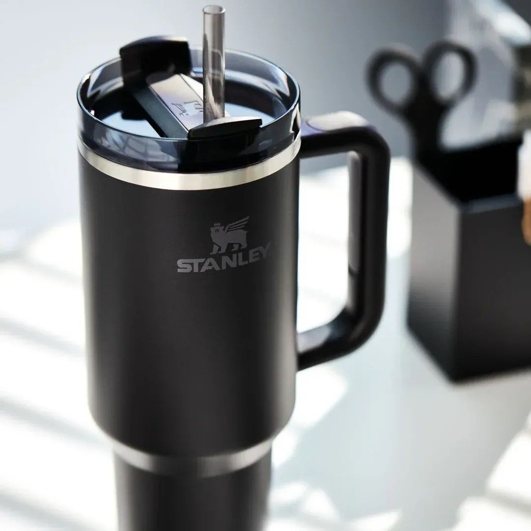Stanley Quencher H2.O FlowState™ Tumbler Pipetli Termos | 1.18L Siyah - BLK TNAL