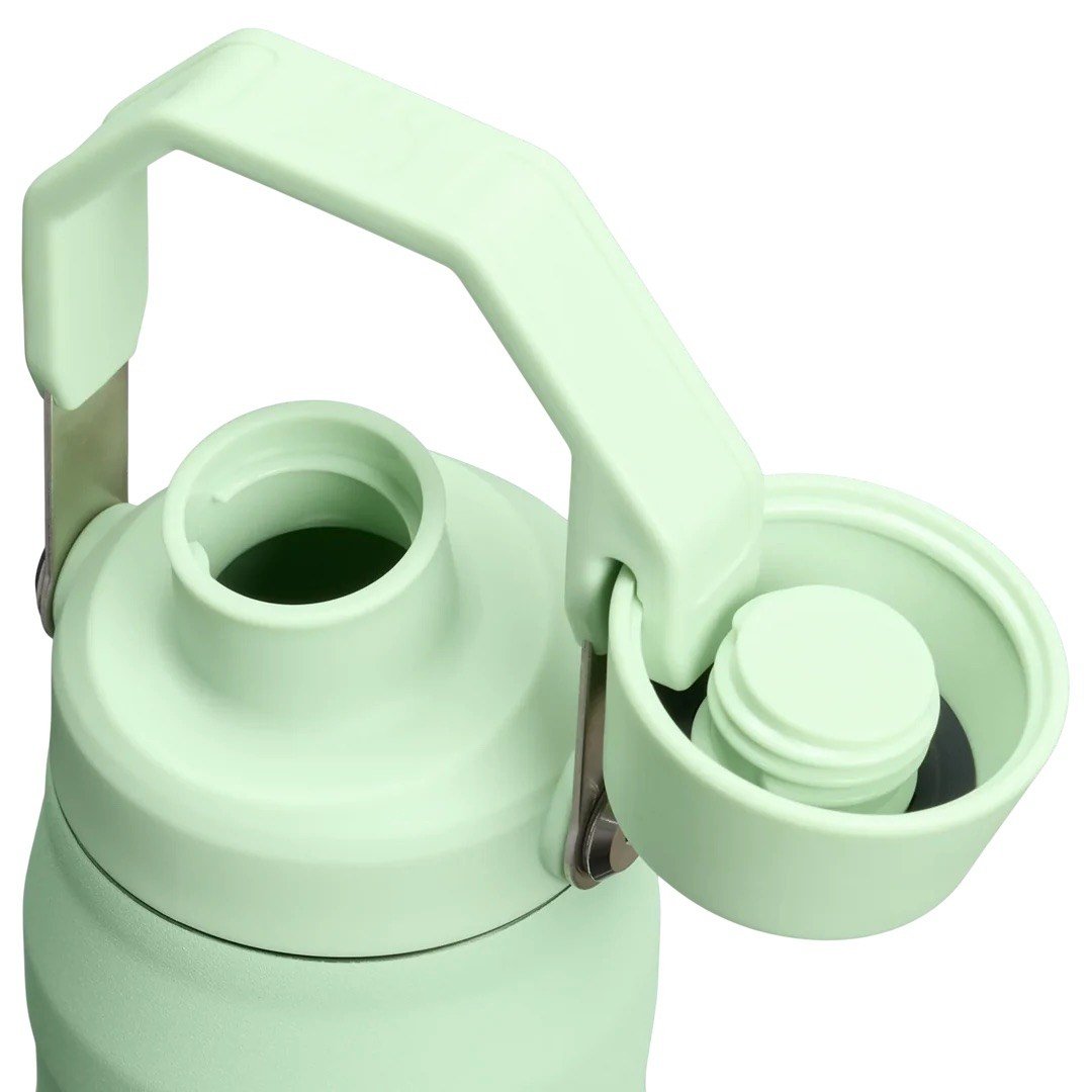 Stanley The IceFlow™ Bottle Fast Flow 0.7L / 24oz - Pistachio