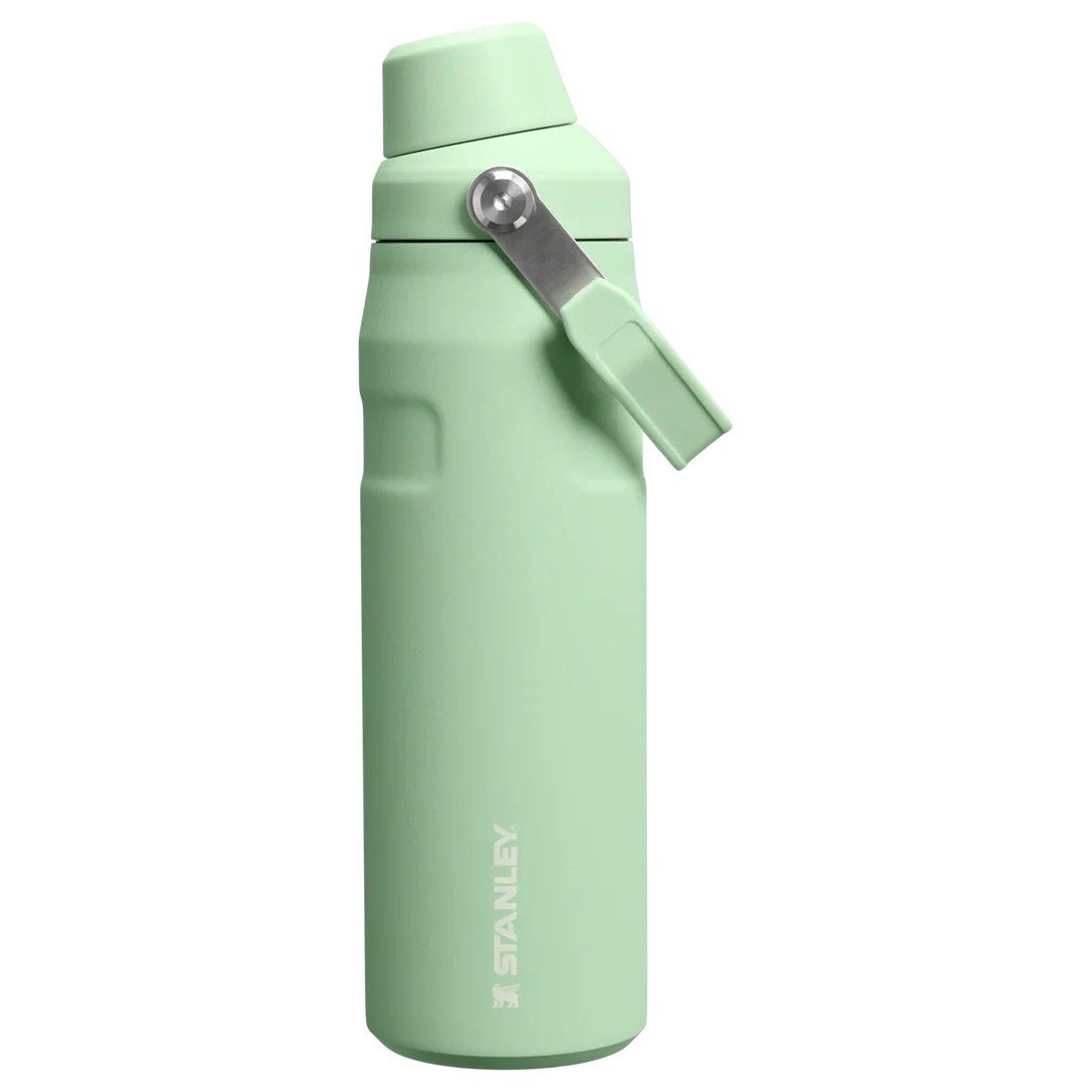 Stanley The IceFlow™ Bottle Fast Flow 0.7L / 24oz - Pistachio