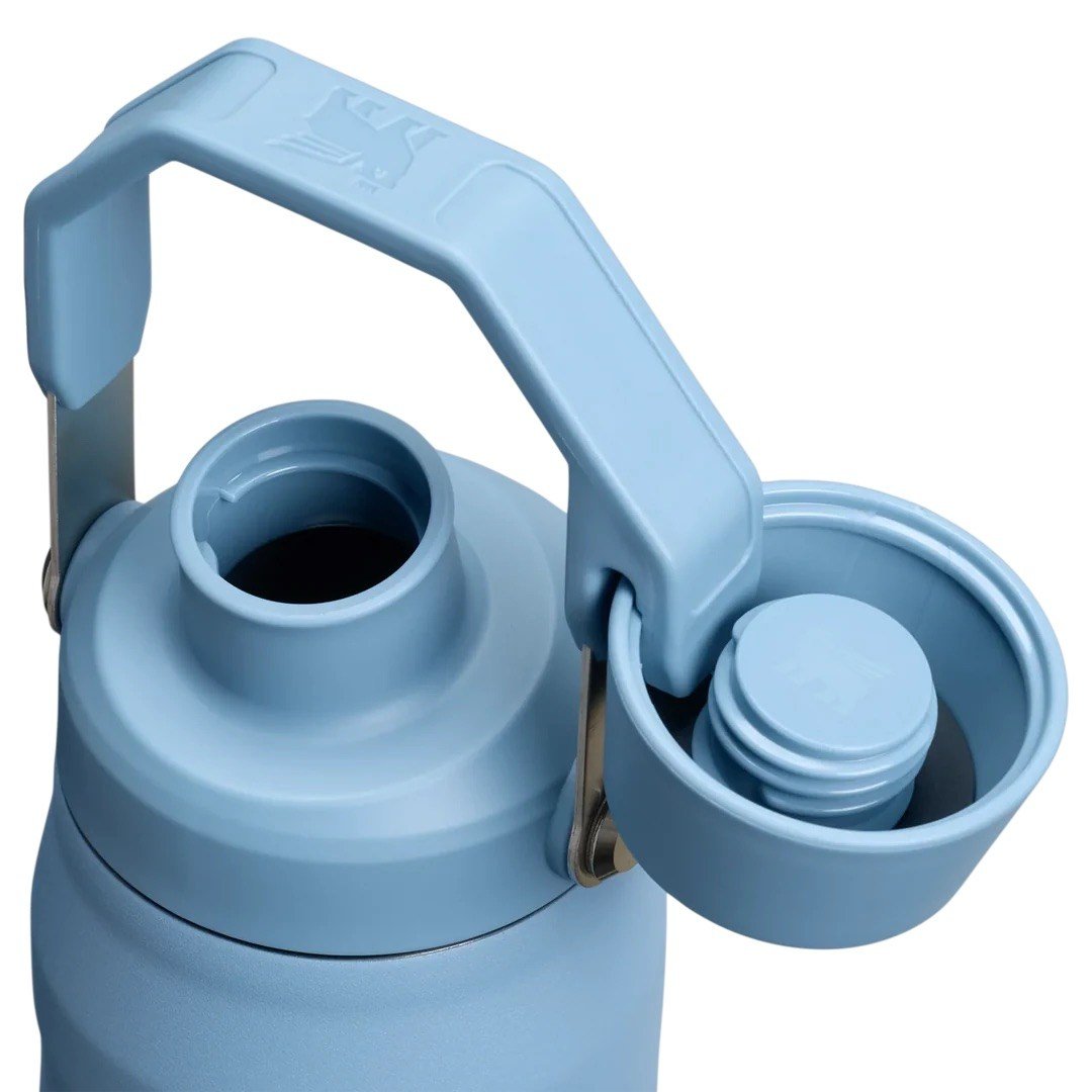 Stanley The IceFlow™ Bottle Fast Flow 0.7L / 24oz - Indigo