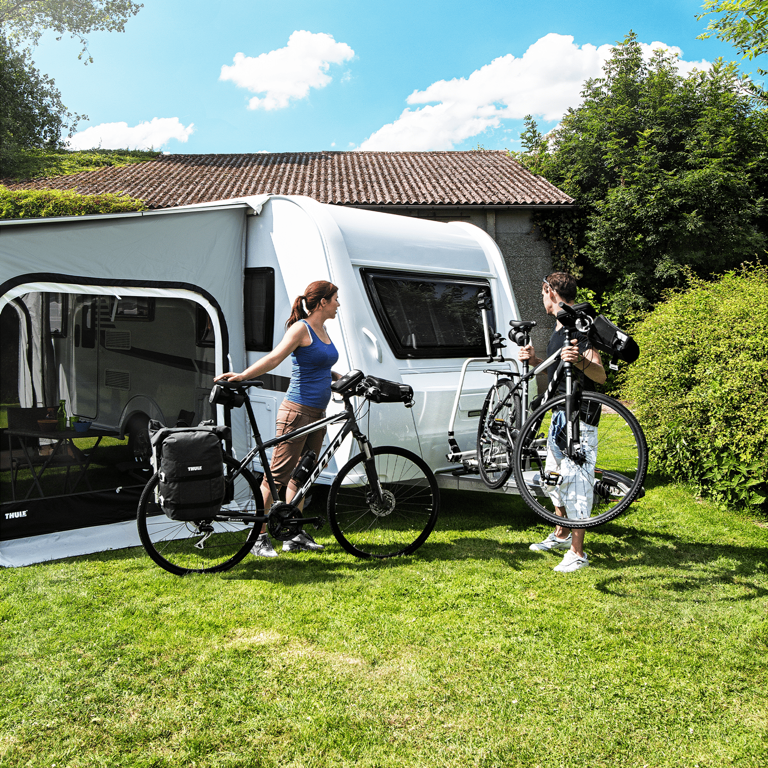 thule-caravan-superb-short-c-43db.png