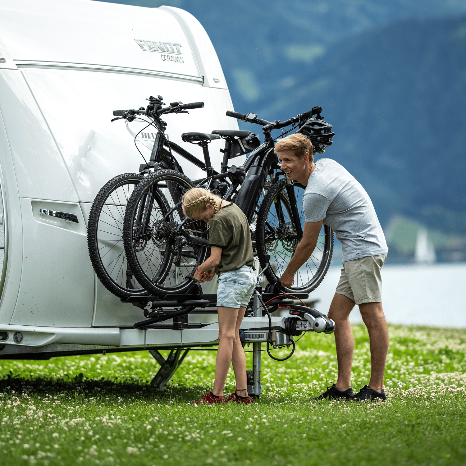 thule-caravan-superb-xt-short-582578.png