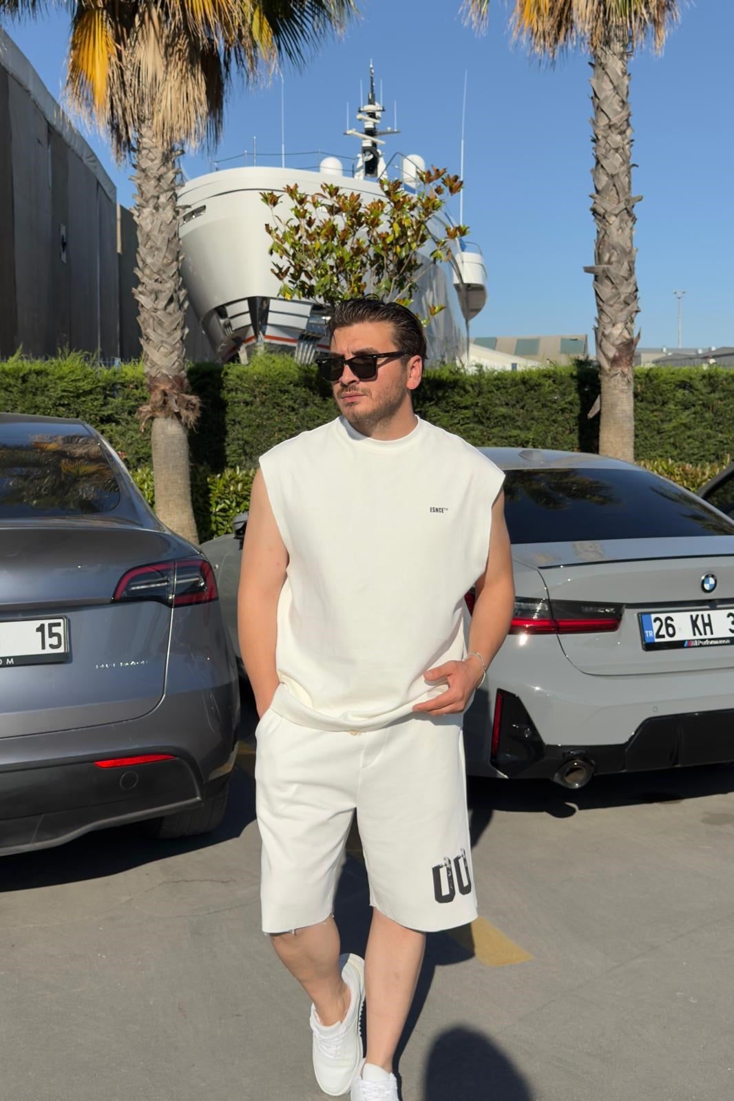 Baskılı Oversize Şort Takım Beyaz