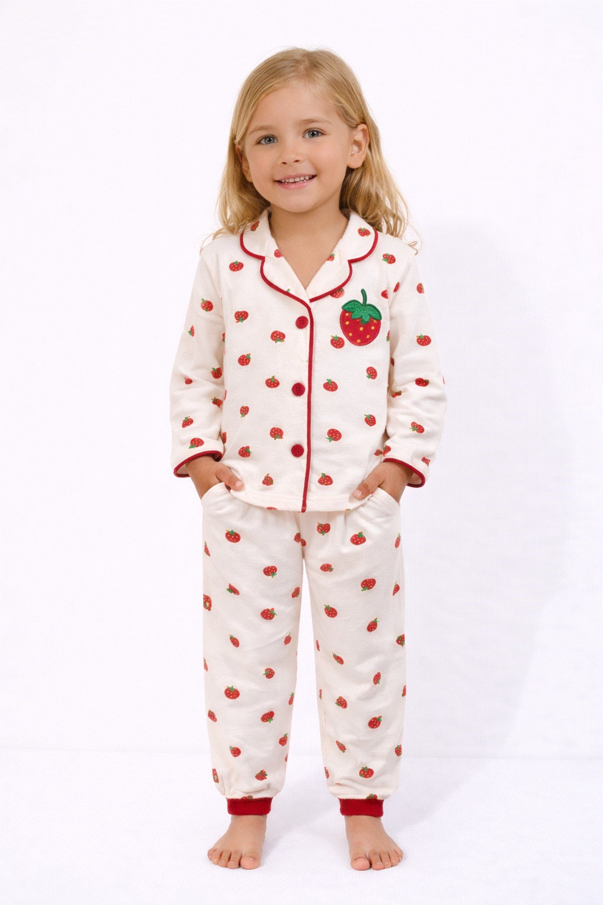 Çilek Desenli Yakalı Önü düğmeli Kız Çocuk Pijama Takımı