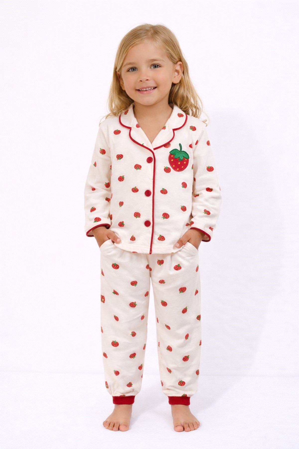 Çilek Desenli Yakalı Önü düğmeli Kız Çocuk Pijama Takımı