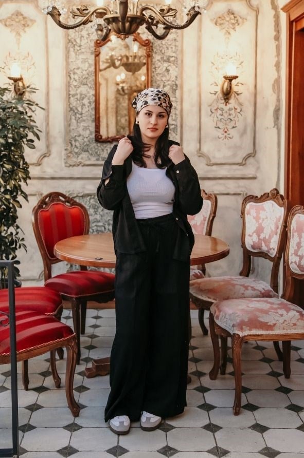 Noir Denim Takım – Yumuşak Dokulu, Rahat Kesim