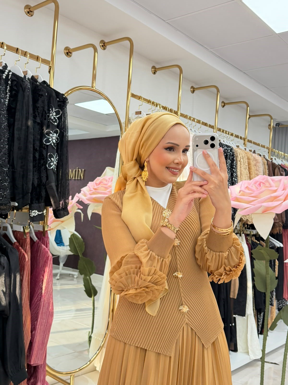 YASMİNE ETEKLİ TAKIM