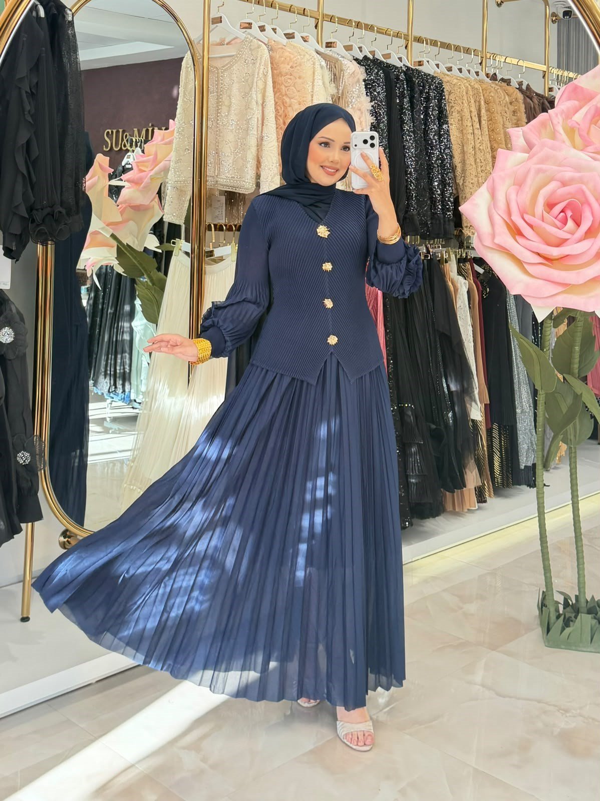 YASMİNE ETEKLİ TAKIM
