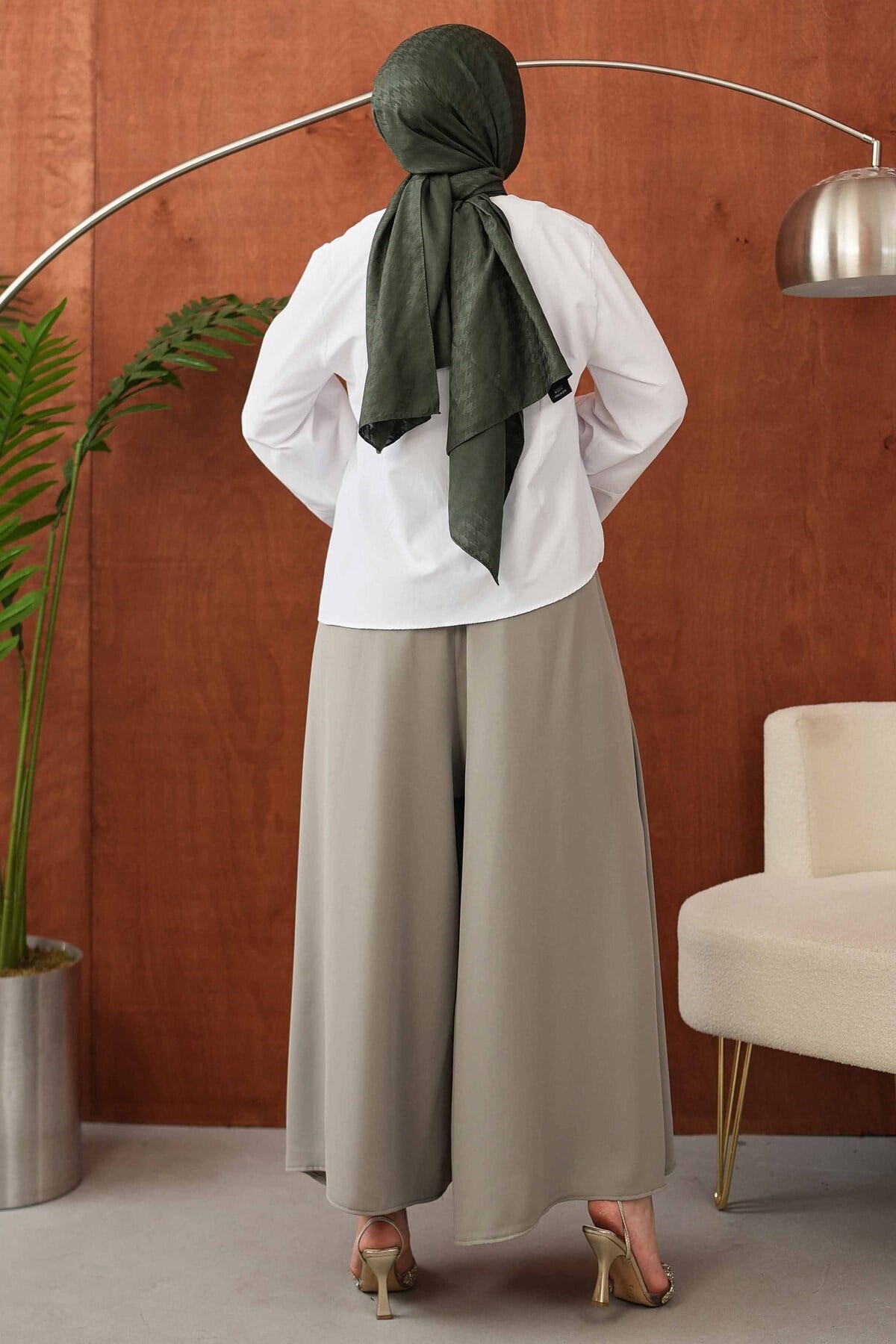 kadin-bol-paca-etekli-pantolon-86-6b2.jpg
