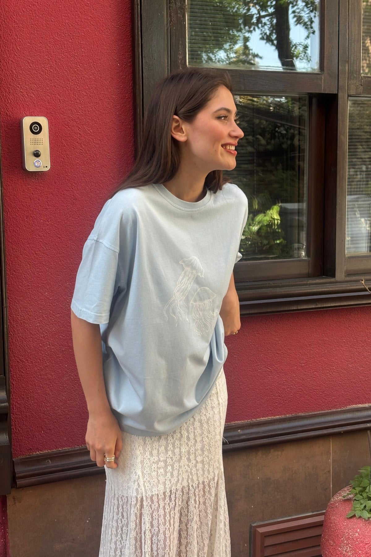 Kadın Mavi Çekmeyen Baskılı Oversize Bisiklet Yaka Kısa Kol Penye T-shirt
