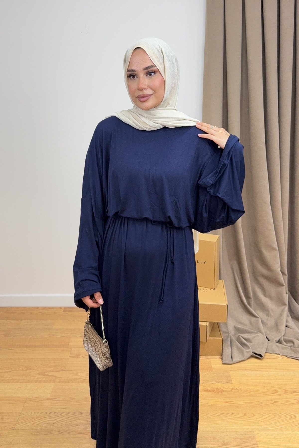 kadin-rahat-penye-tesettur-etekli-taki-3-95d0.jpg