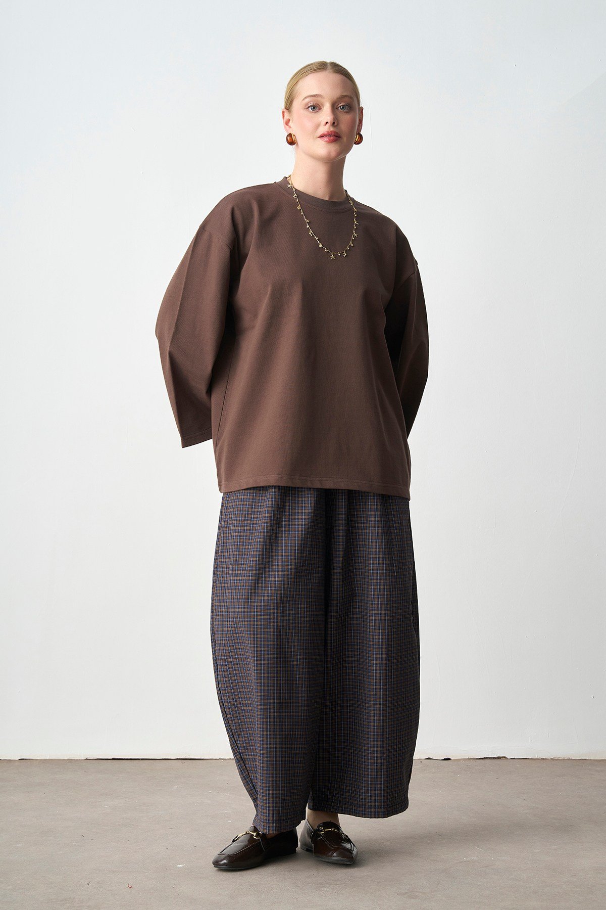 molly-nelly-kadin-genis-kol-basic-body-8d52b9.jpg