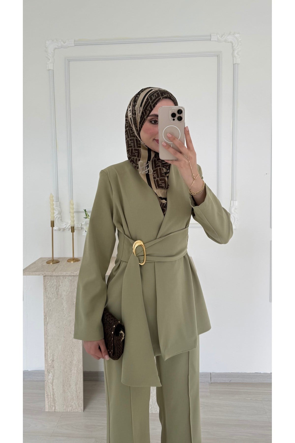 molly-nelly-kadin-spor-kemerli-sik-cek-de90f4.jpg