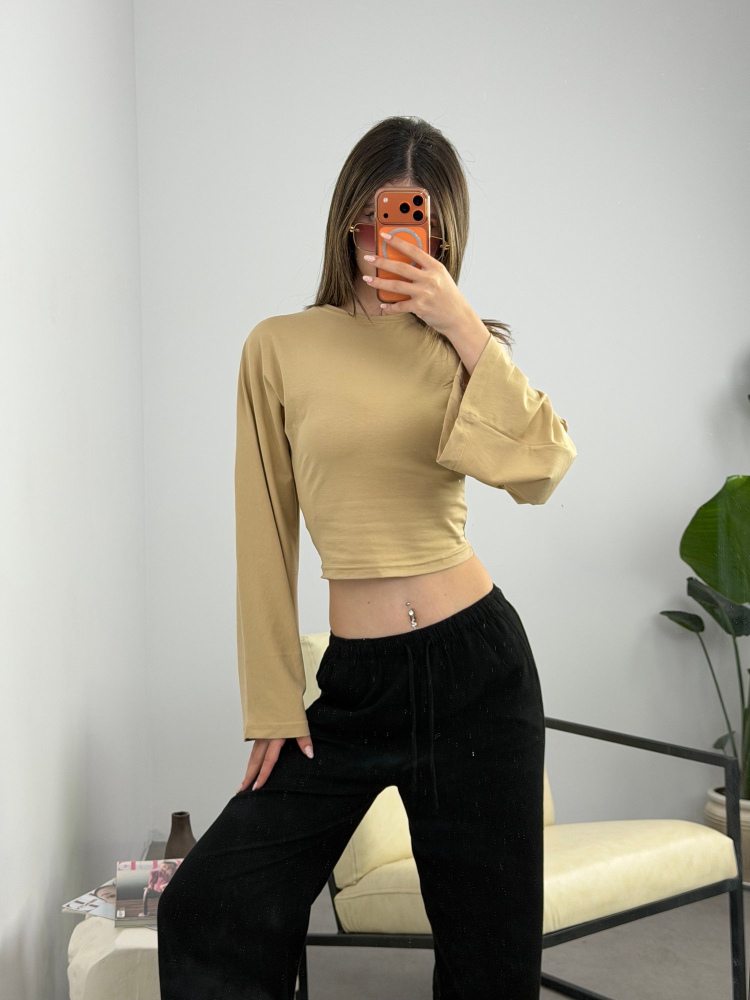 Esnek Fit Crop Bej