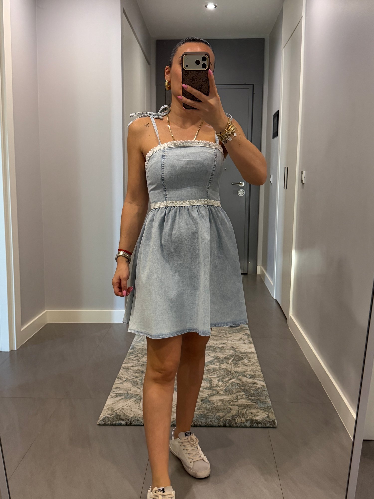 İp Askılı Fistolu Mini Jean Elbise