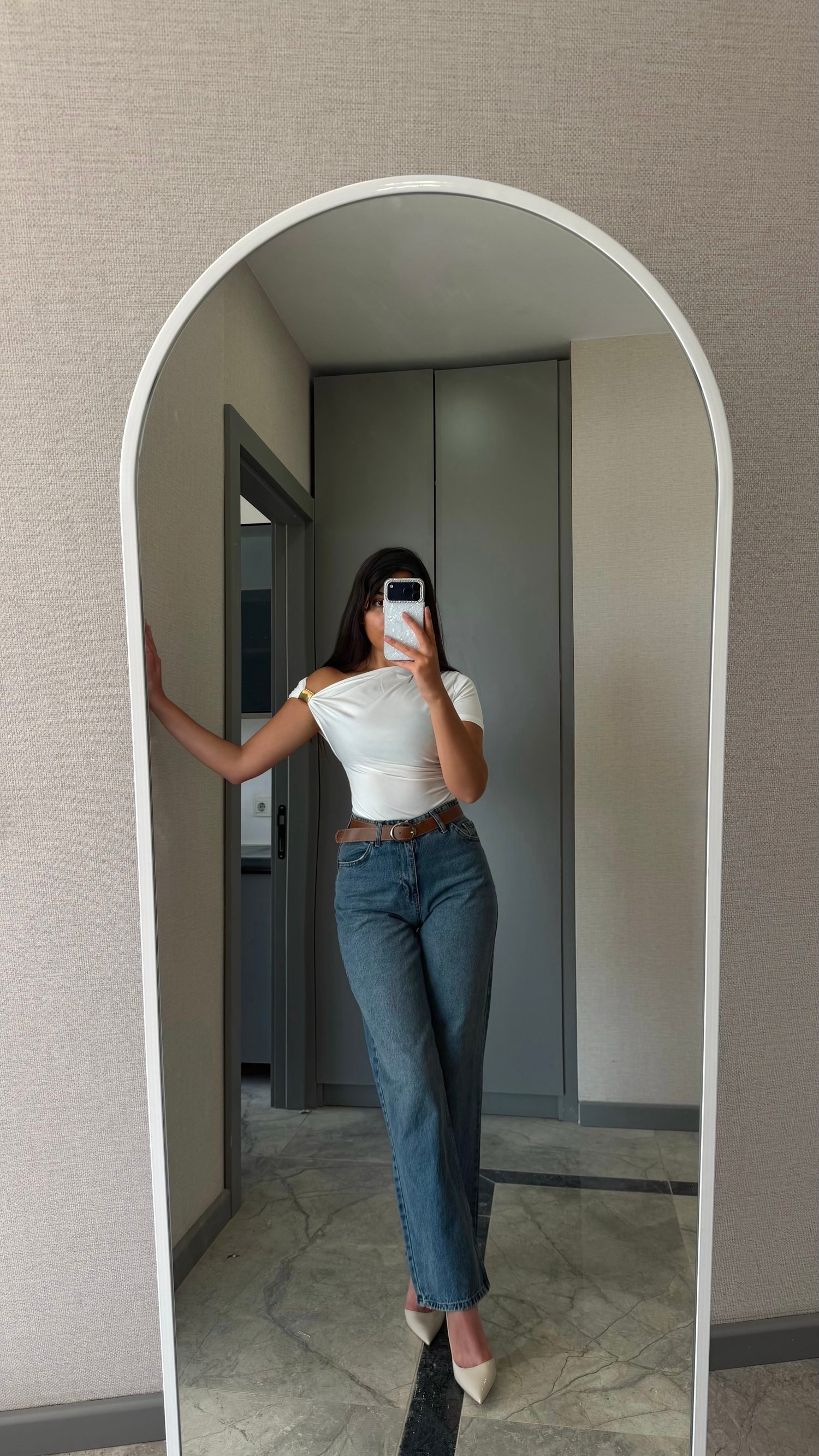 Kemerli yüksek bel straight jean