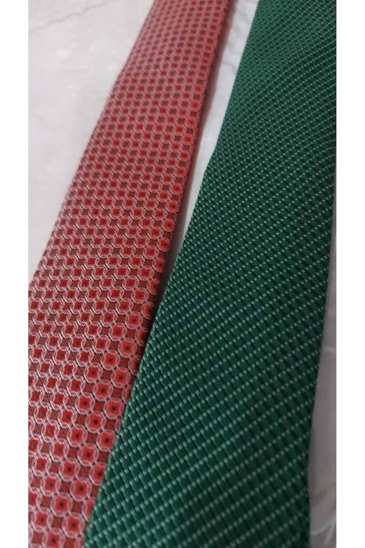 4'lü Gömlek Kemer Cüzdan Kravat Damat Seti. Kravat bordo renklidir.