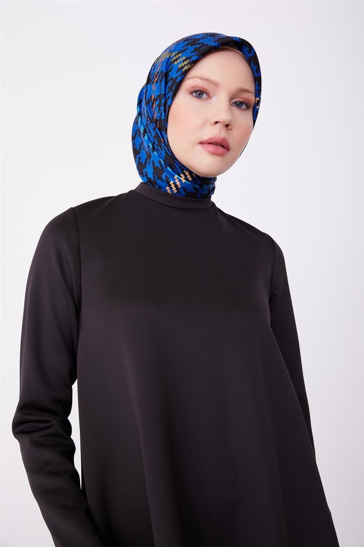 Asimetrik Takım 23K6726 Siyah