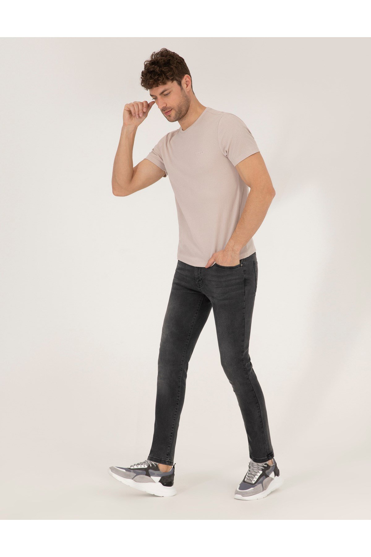 Bej Slim Fit Bisiklet Yaka Tişört