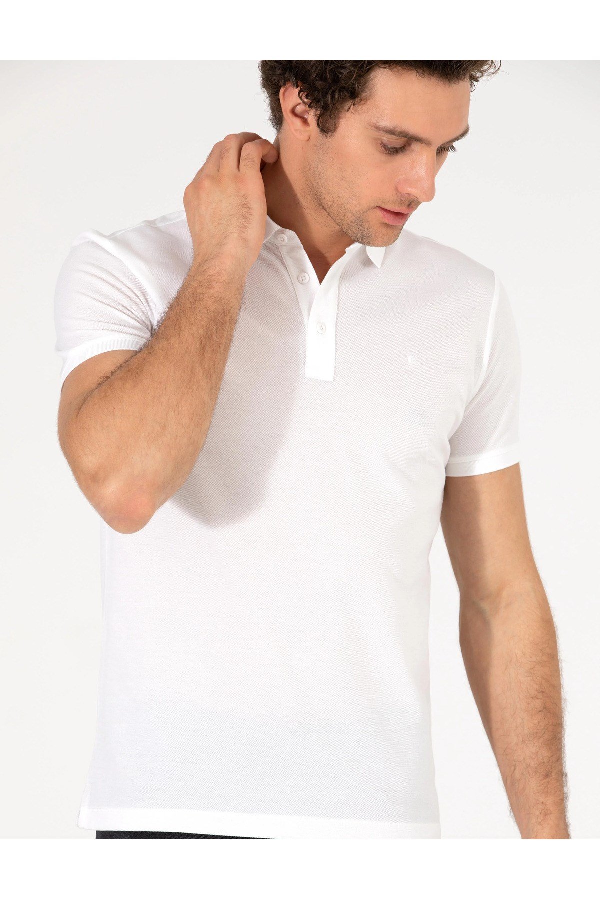 Beyaz Polo Yaka Slim Fit Basic T-Shirt G051SZ011.000.1592189.VR013