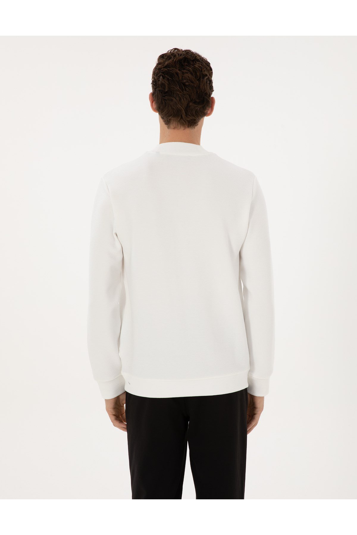 Beyaz Regular Fit Sweatshirt 50316633-VR013