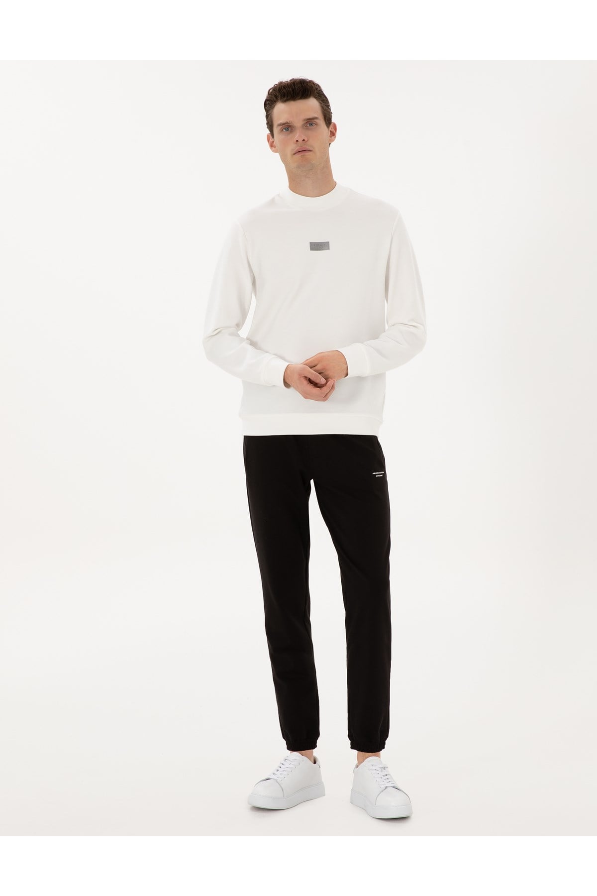 Beyaz Regular Fit Sweatshirt 50316633-VR013