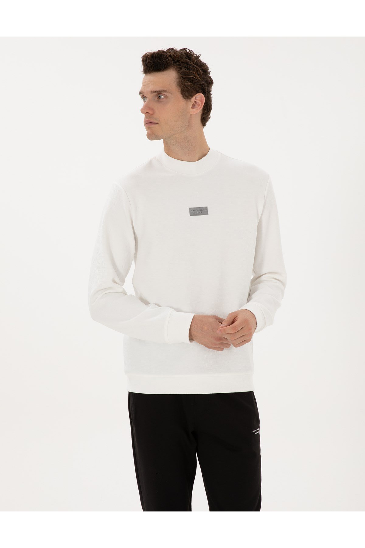 Beyaz Regular Fit Sweatshirt 50316633-VR013
