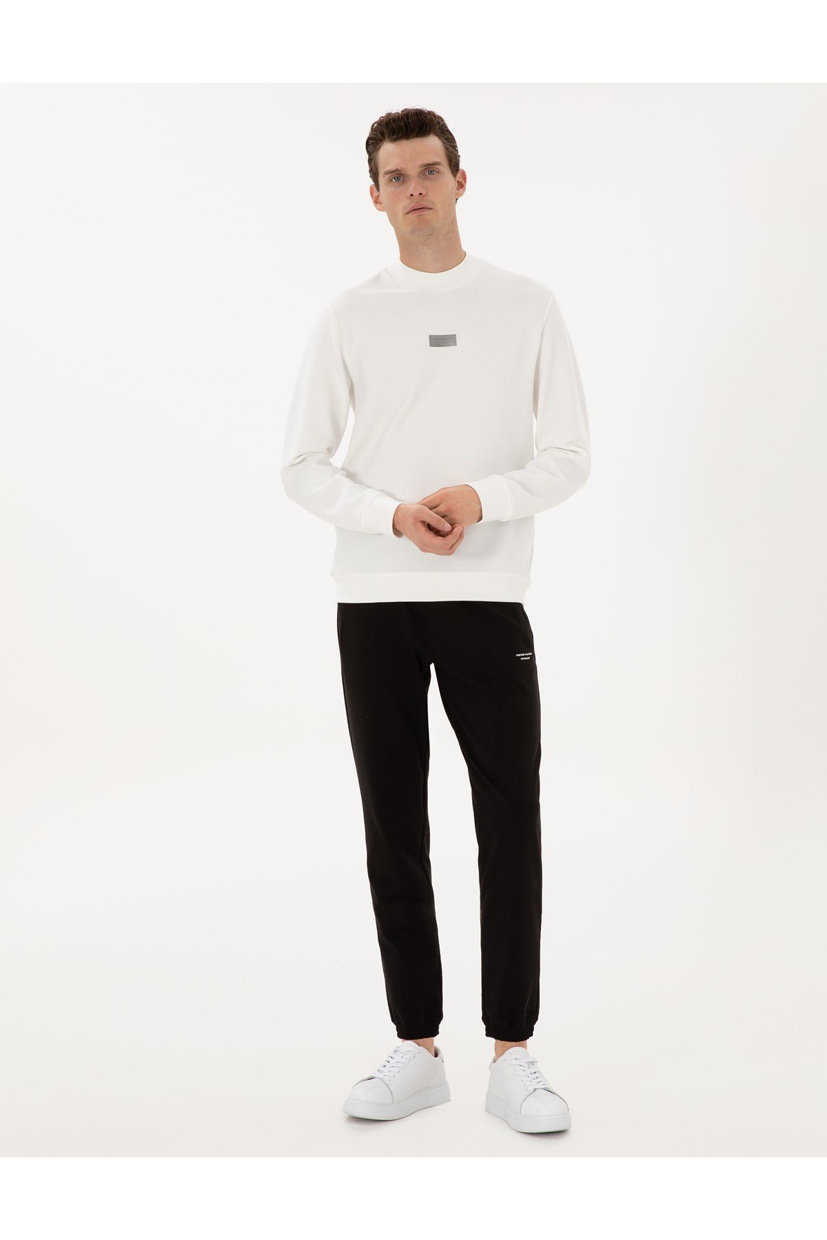 Beyaz Regular Fit Sweatshirt 50316633-VR013