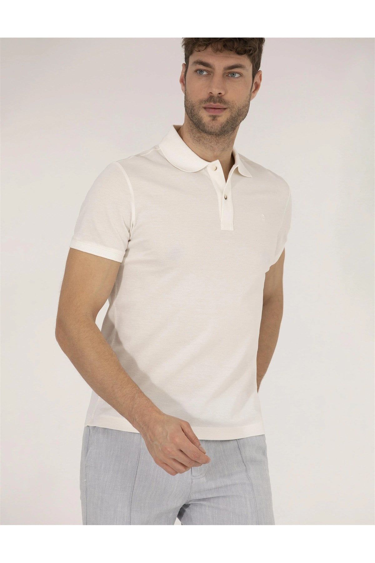 Beyaz Slim Fit Polo Yaka Merserize Tişört G021SZ011.000.1567290.VR013