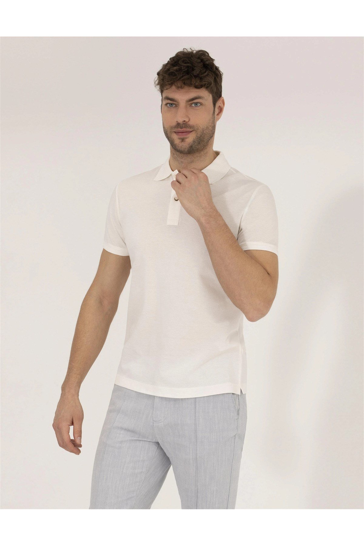 Beyaz Slim Fit Polo Yaka Merserize Tişört G021SZ011.000.1567290.VR013