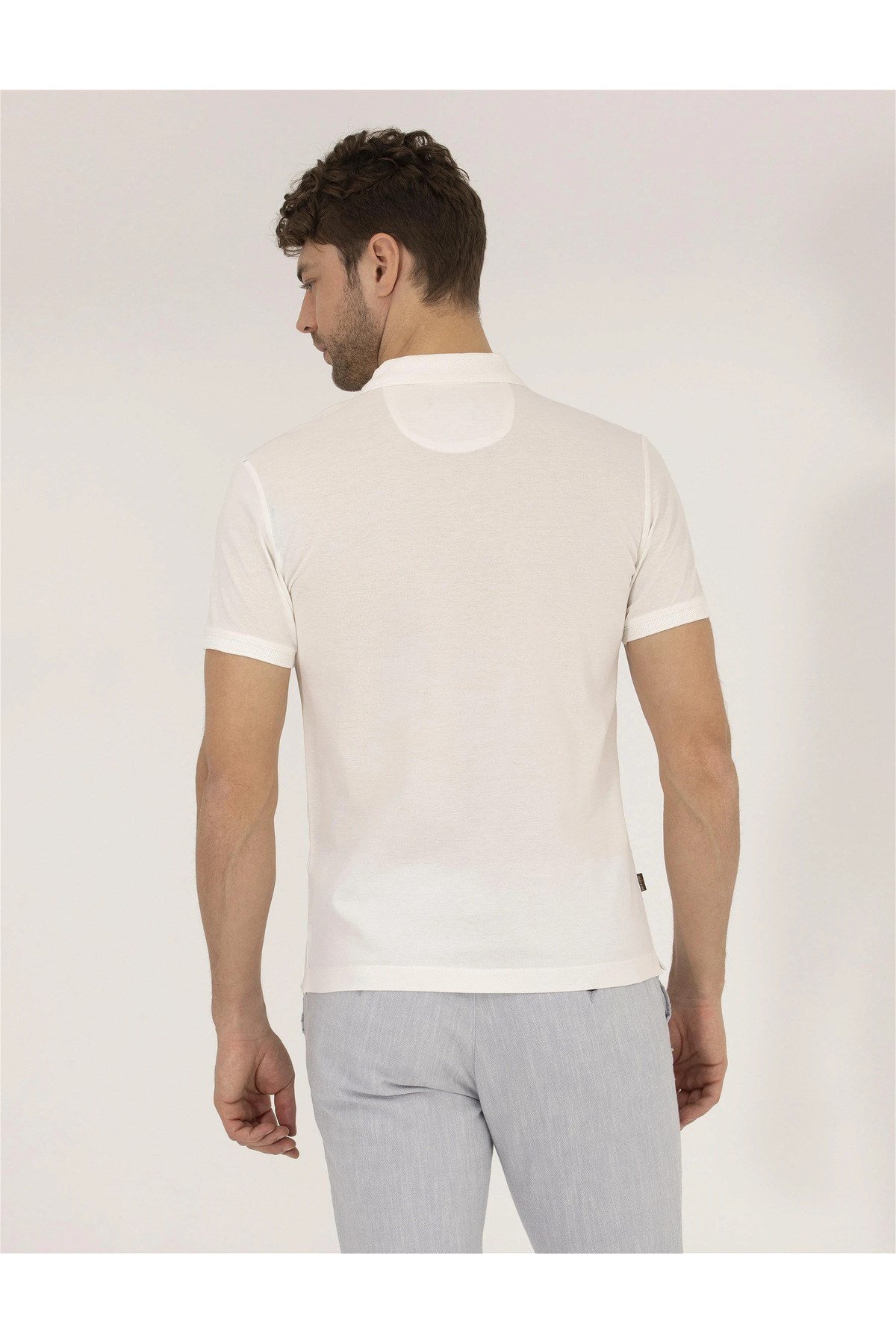 Beyaz Slim Fit Polo Yaka Merserize Tişört G021SZ011.000.1567290.VR013