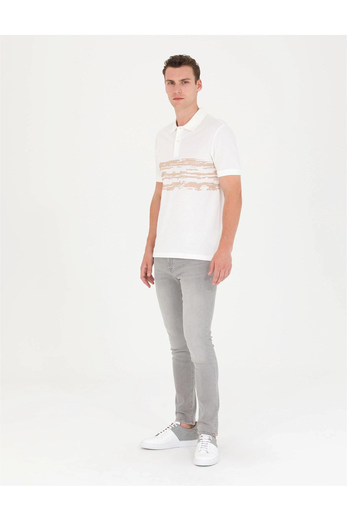 Beyaz Slim Fit Polo Yaka Tişört G021SZ011.000.1577959.VR019