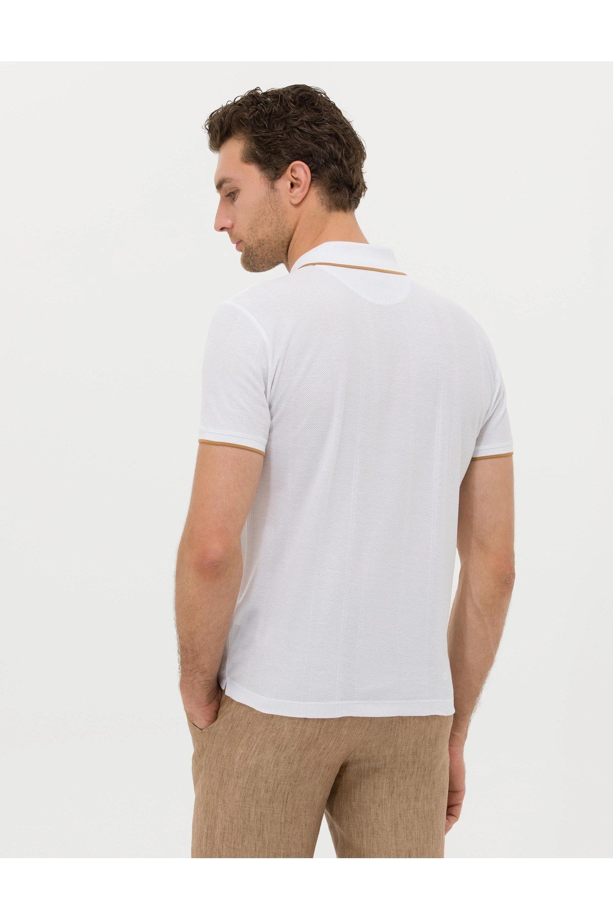 Beyaz Slim Fit T-Shirt G051SZ011.000.1592498.VR013