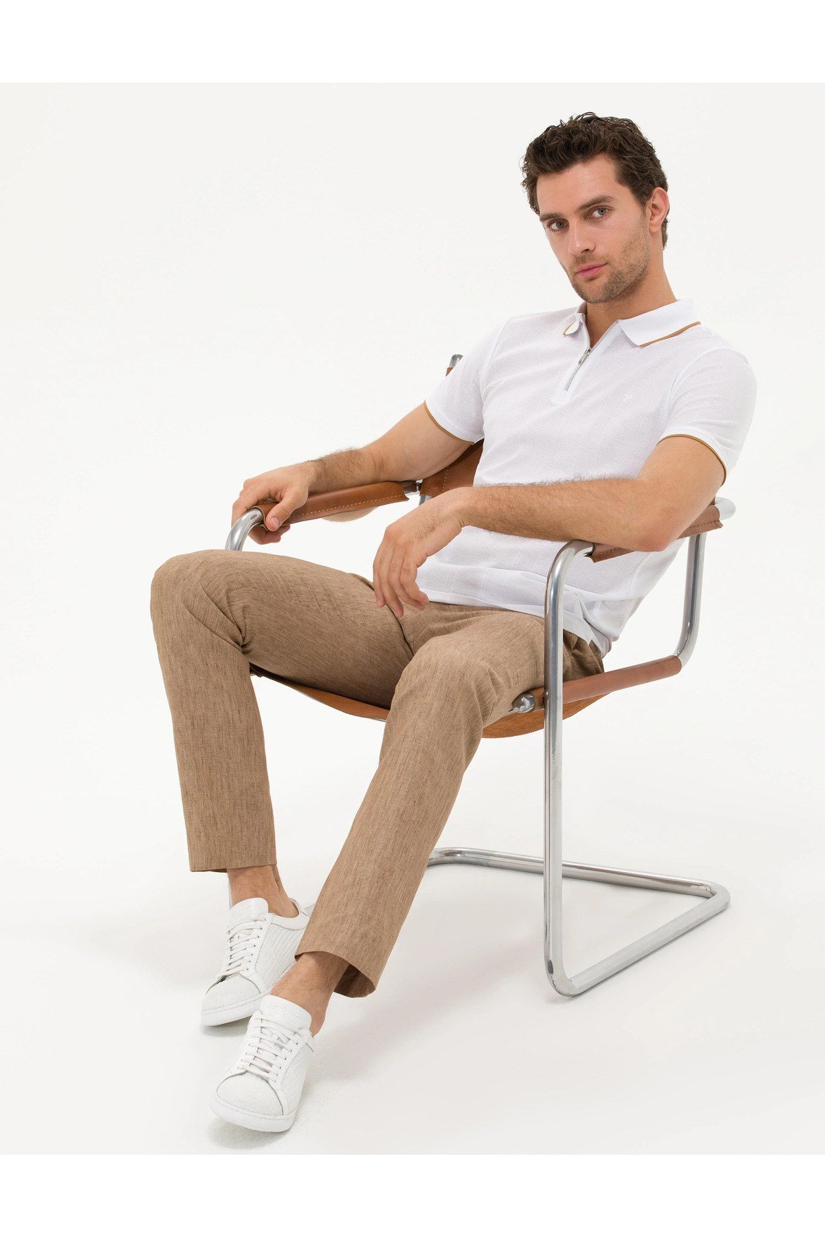 Beyaz Slim Fit T-Shirt G051SZ011.000.1592498.VR013