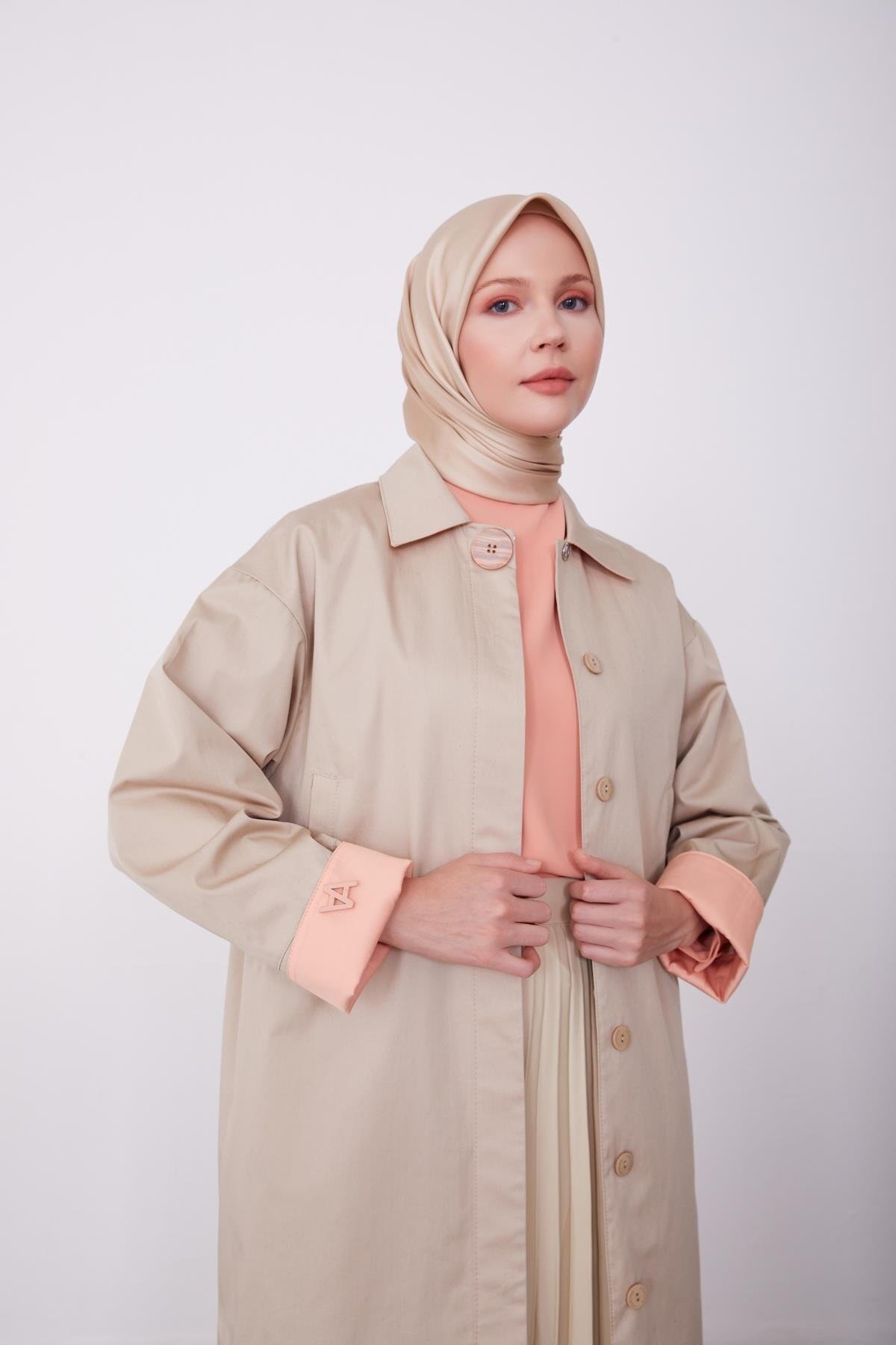 Çift Renk Detayları Olan Kap 23k7023 Latte