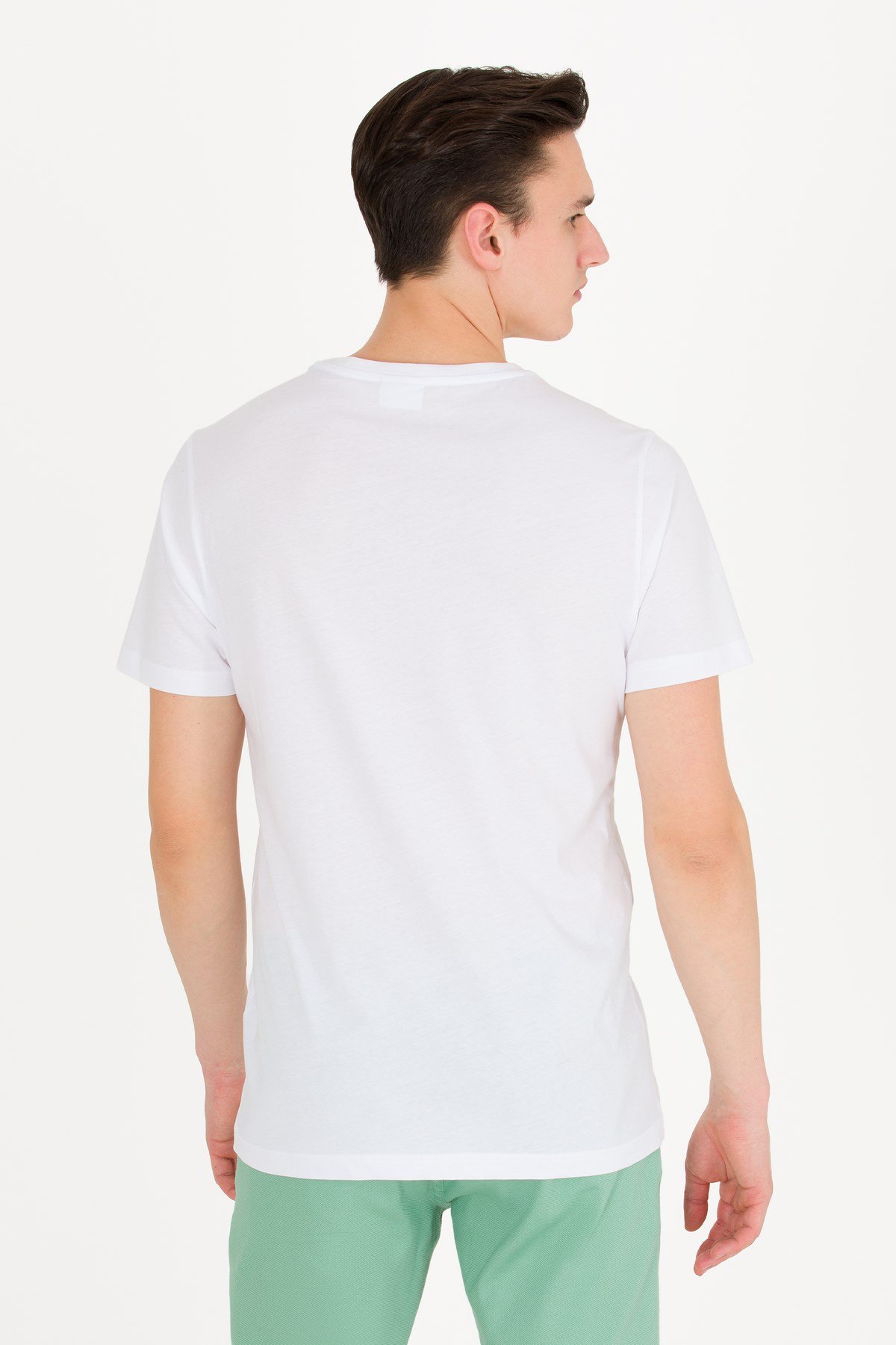 Erkek Beyaz Basic Bisiklet Yaka Tişört 50262974-VR013