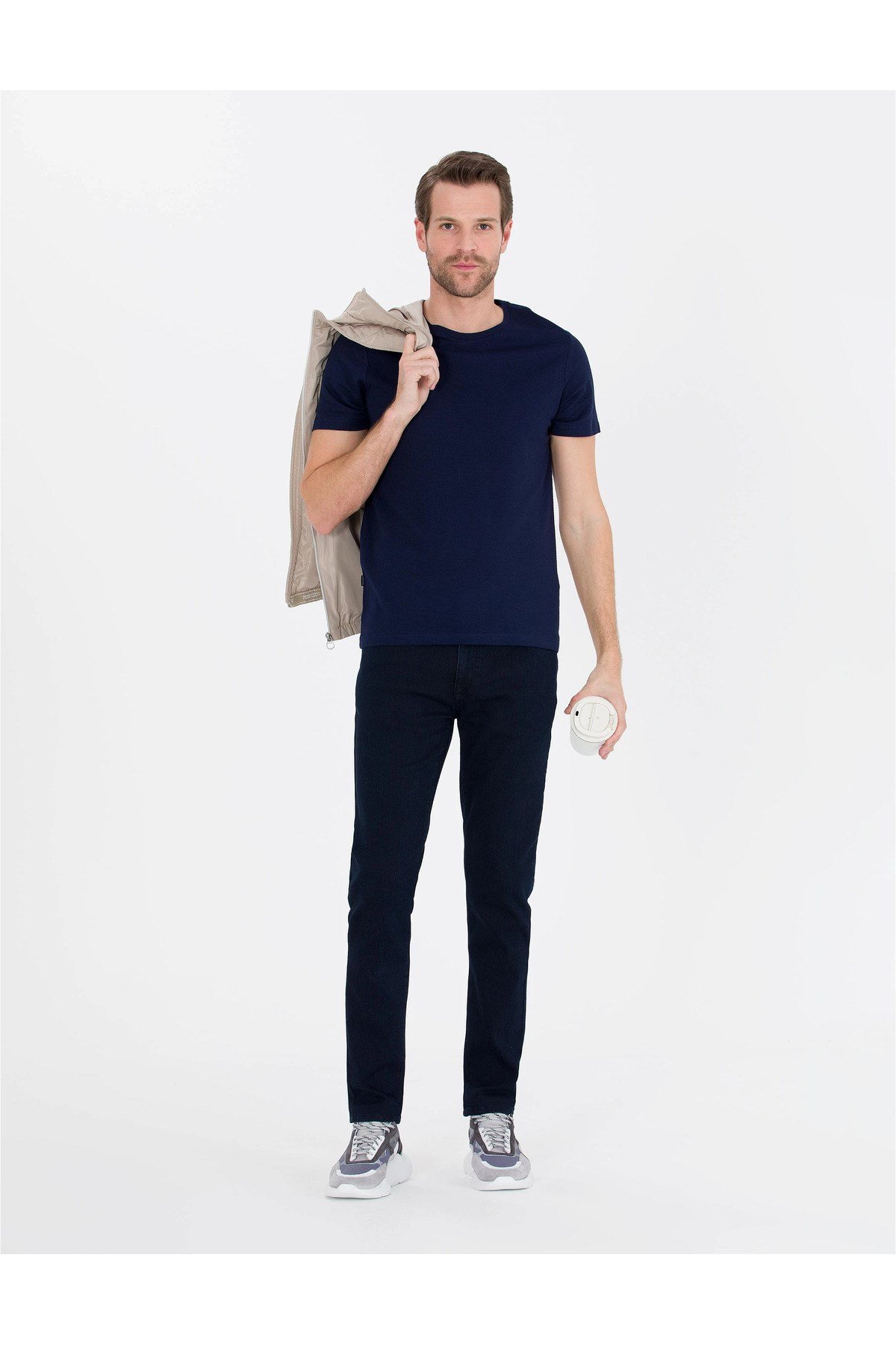 Erkek Slim Fit Basic Tişört G021SZ011.000.1613498.VR046