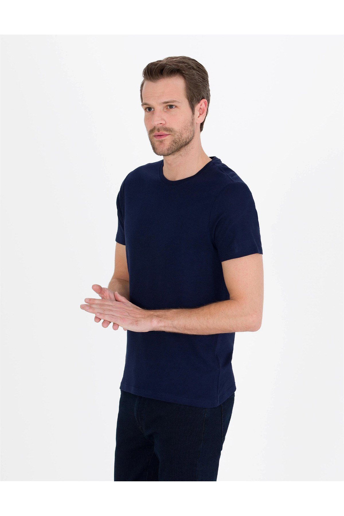 Erkek Slim Fit Basic Tişört G021SZ011.000.1613498.VR046