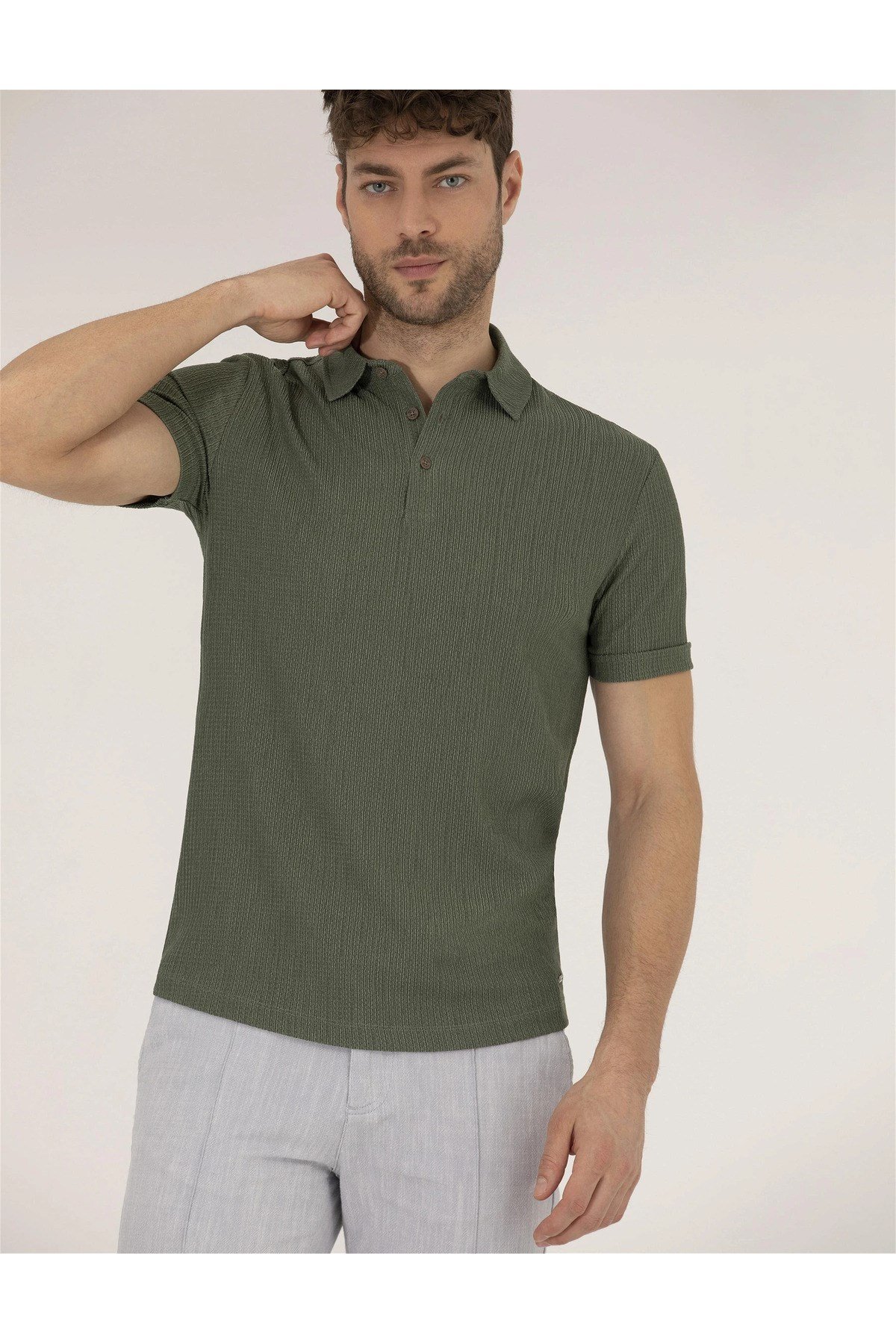 Haki Slim Fit Dokulu Polo Yaka Tişört G021SZ011.000.1619865.VR027