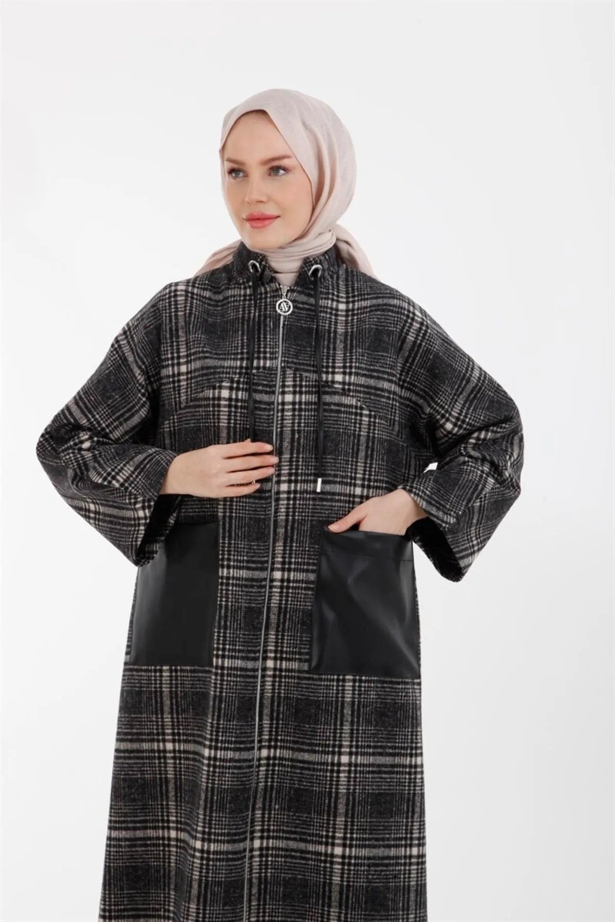 Kap 22KT522 Siyah