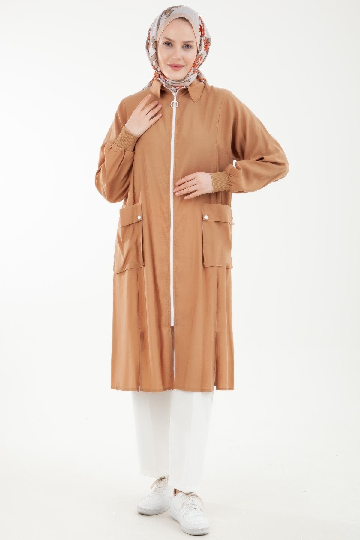 Kolları Ribanalı Önden Fermuarlı Cepli Giy Çık Camel 23YT527
