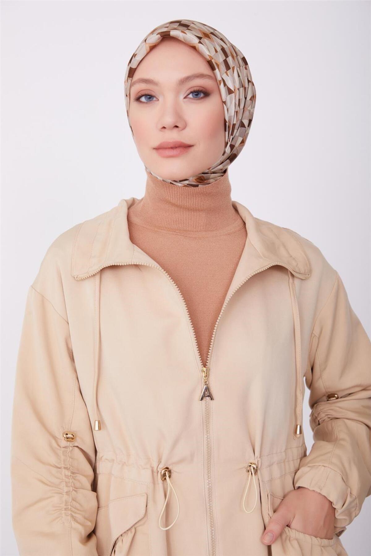 Kolları Ve Beli Tünel Detaylı Pardösü 23k8519 Krem