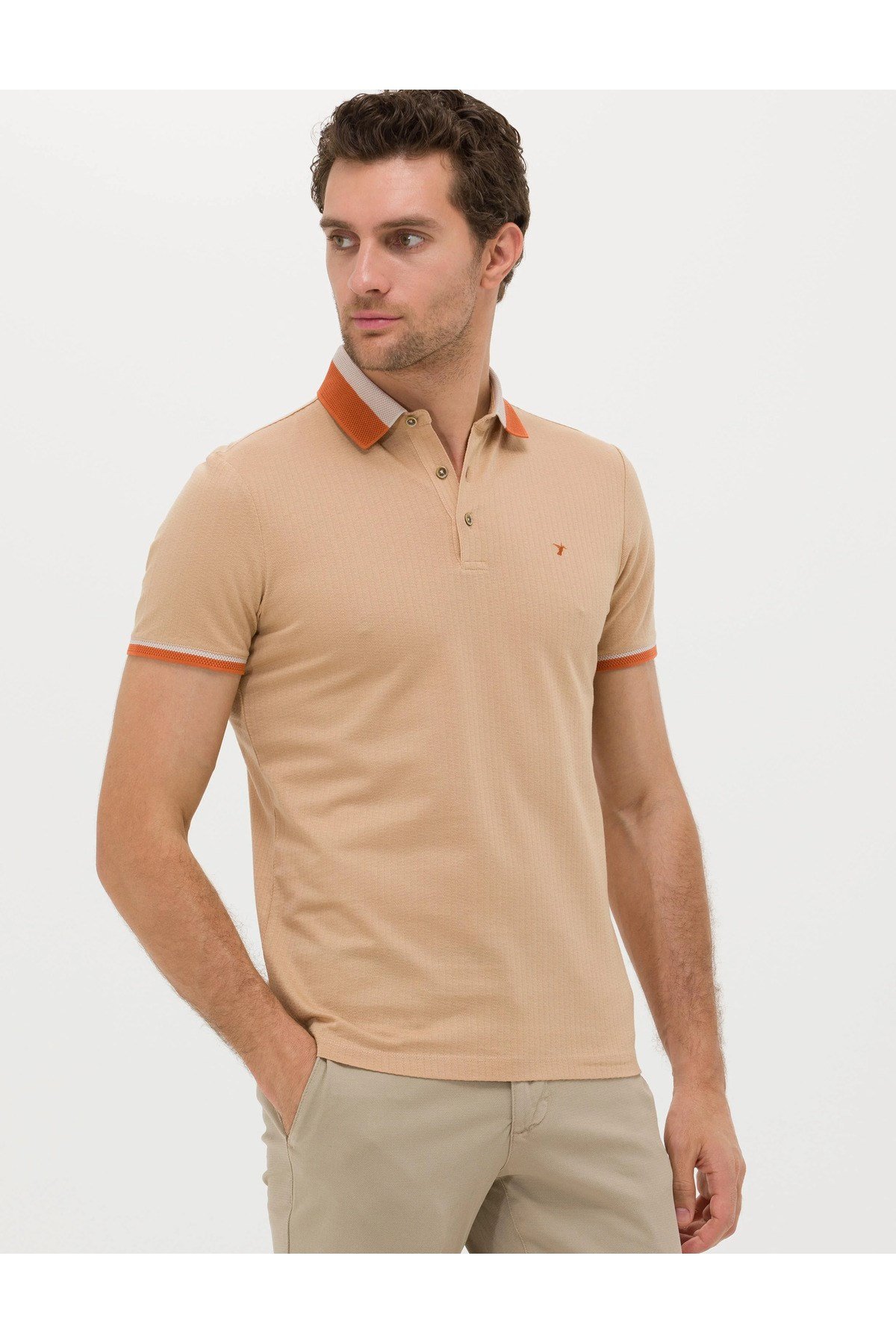 Koyu Bej Slim Fit T-Shirt G051SZ011.000.1614041.VR088