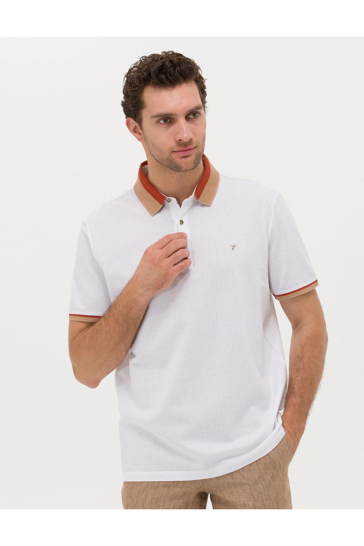 Koyu Bej Slim Fit T-Shirt G051SZ011.000.1614041.VR088