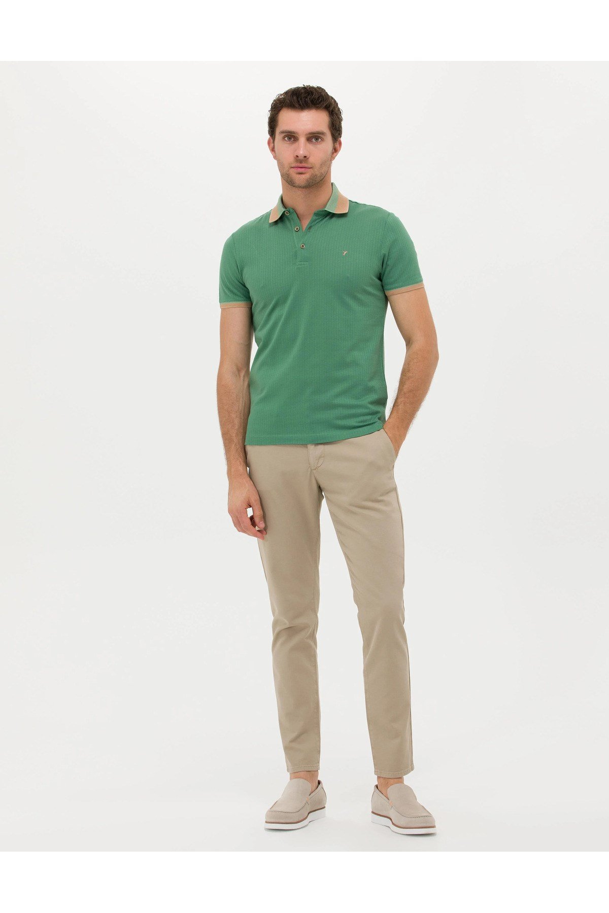 Koyu Bej Slim Fit T-Shirt G051SZ011.000.1614041.VR088