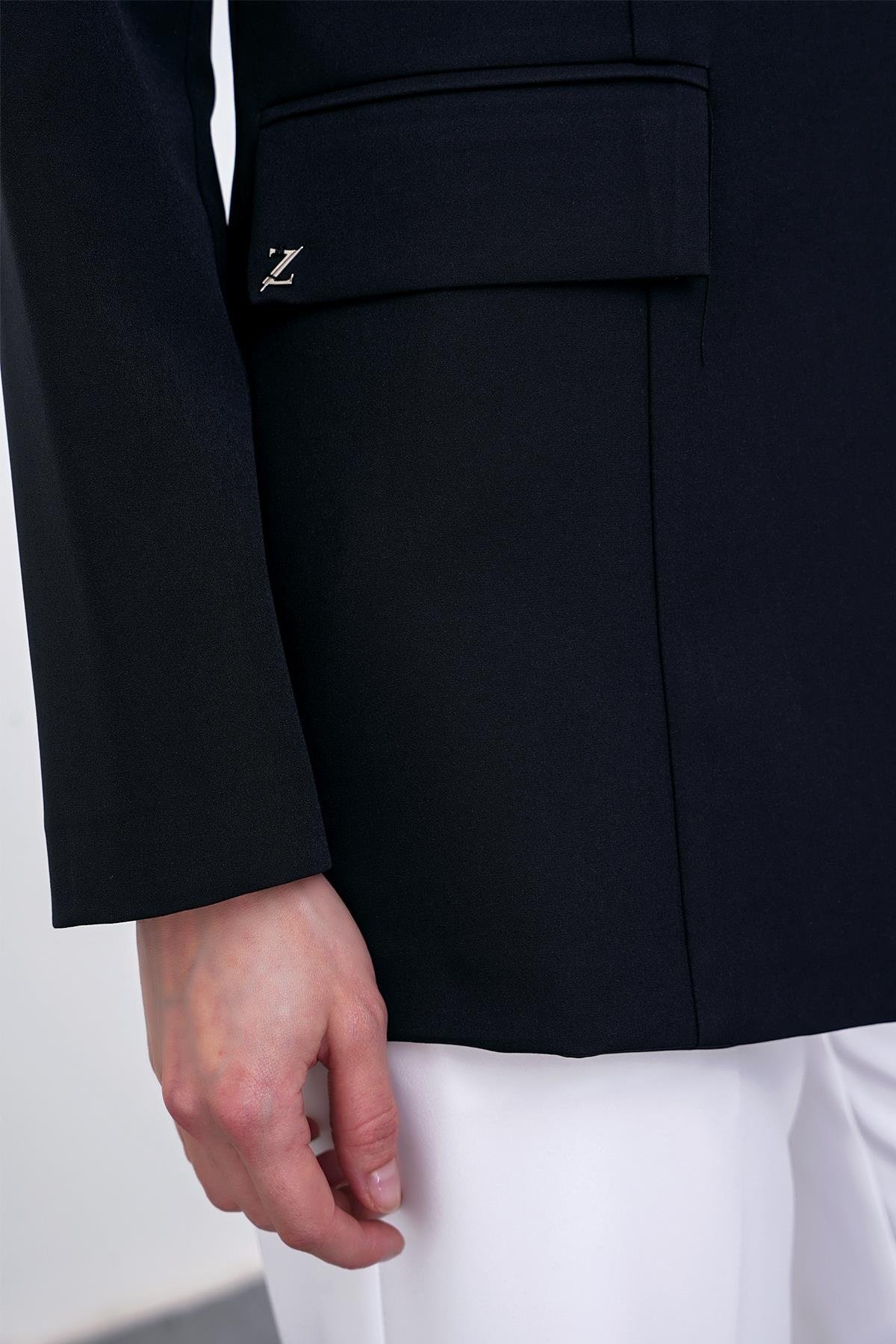 Kruvaze Yaka Tek Düğmeli Blazer Siyah Ceket 0070